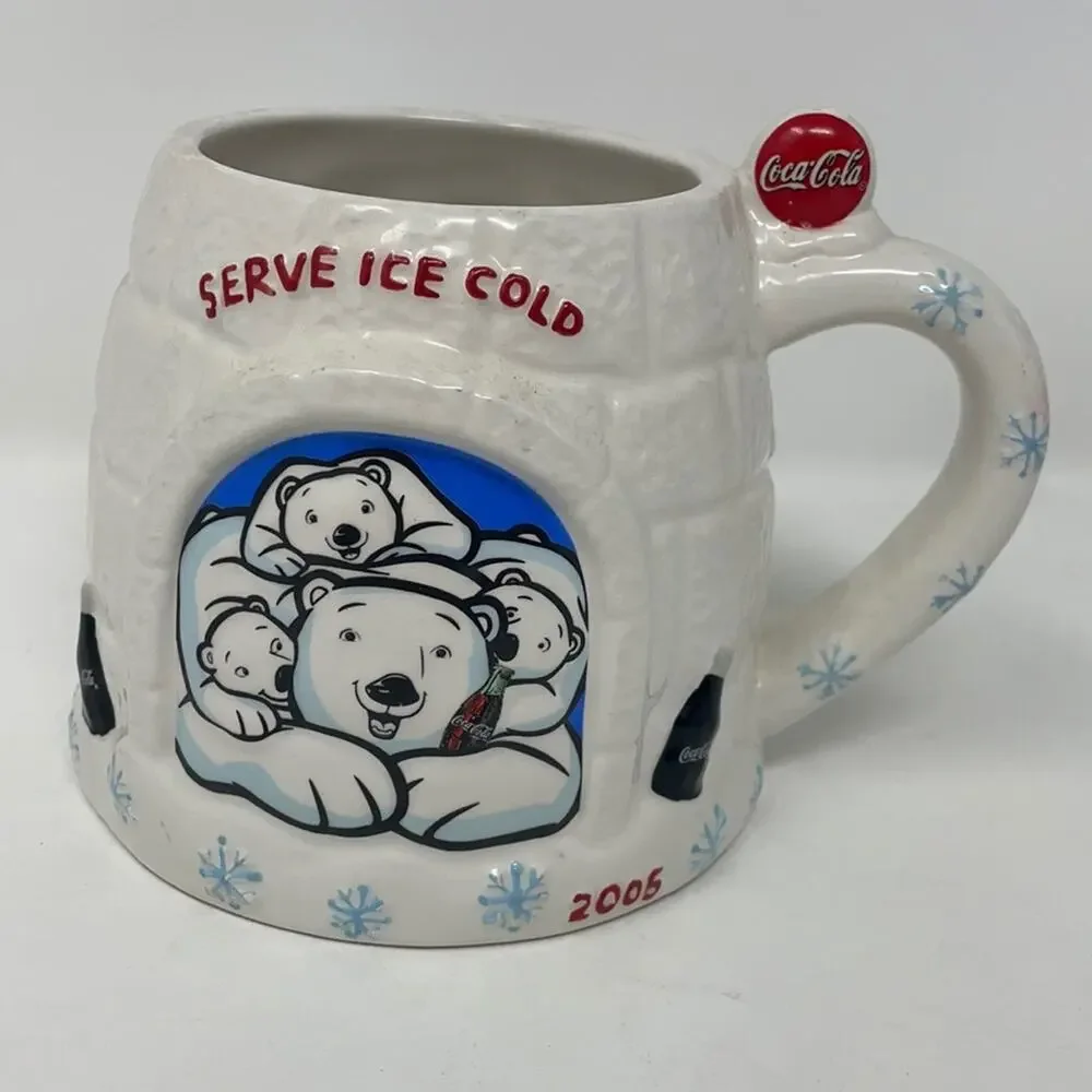 Vintage 2005 Coca-Cola polar bear igloo mug